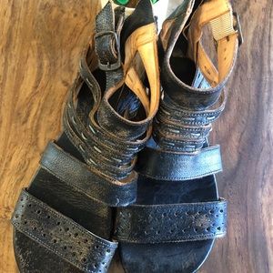 Bed Stu Artemis cage gladiator sandal